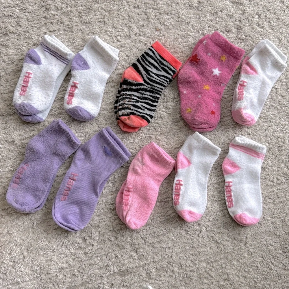 Gently Worn - Some NEW- Girl's Socks - 4T-5T - Excellent Condition